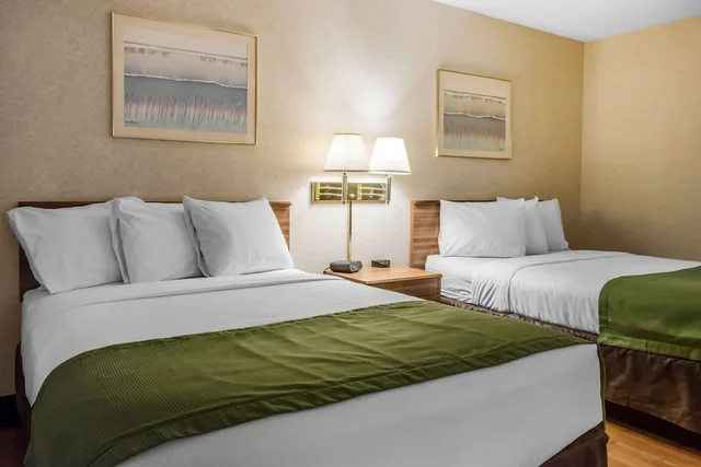 غرفة بسريرين مزدوجين، Quality Inn Wilkes-Barre near Arena 5/7