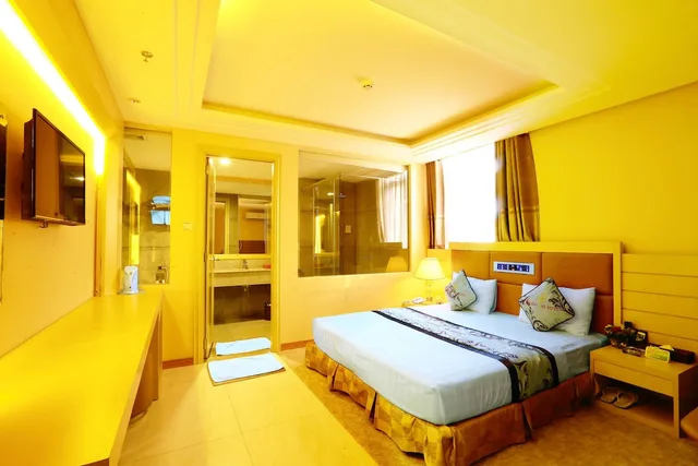Superior, Queen Bed, No Window، Holiday One Hotel 4/6