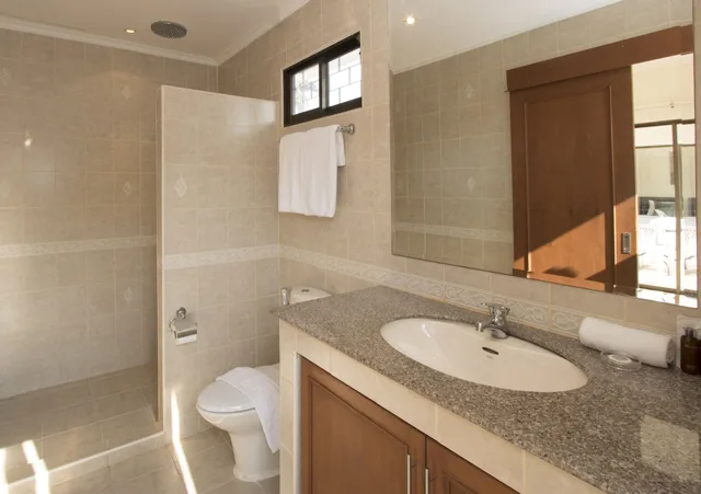 فيلا بسريرين كوين بغرفتي نوم بمسبح خاص بجاكوزي، Avoca Pool Villas 5/10