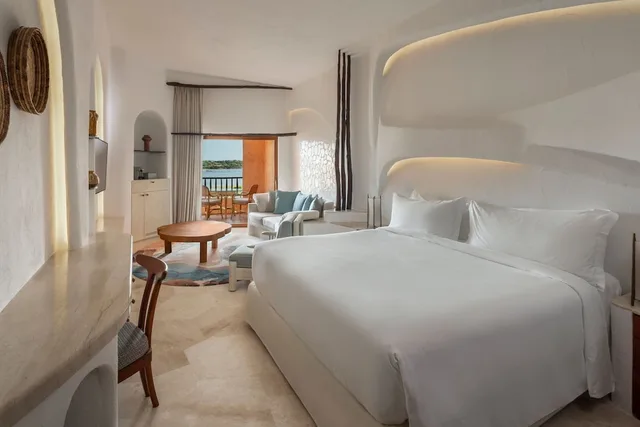 Contemporary, Junior Suite, King Bed, Sea View، Hotel Cala Di Volpe Costa Smeralda 1/3