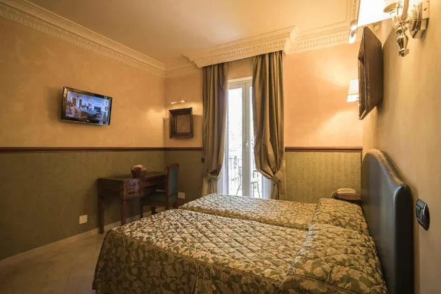 Classic, Twin Beds, Balcony, Donatello 4/4