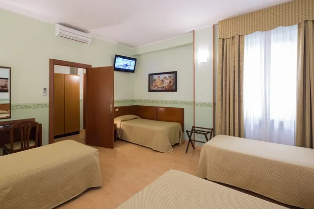 غرفة عائلية بأربعة أسرّة، Terminus And Plaza 8/10