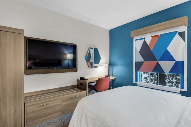 Standard, Single Bed, Holiday Inn Express Hotel Suites Destin E Commons Mall Area 2/10