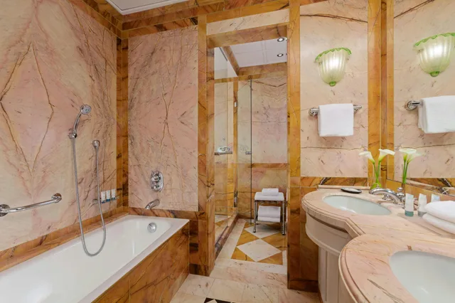 جناح، The Westin Excelsior Roma 4/6