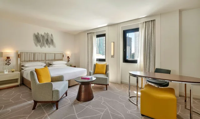 غرفة ديلوكس بسرير كينج بإطلالة على الحديقة، Hyatt Regency Addis Ababa 2/5