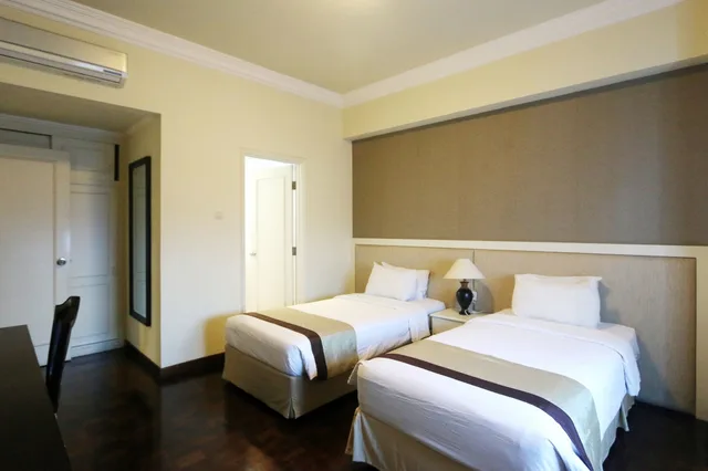 Apartment Premier Suite 3 Bedroom، Java Paragon Hotel And Residences 6/10