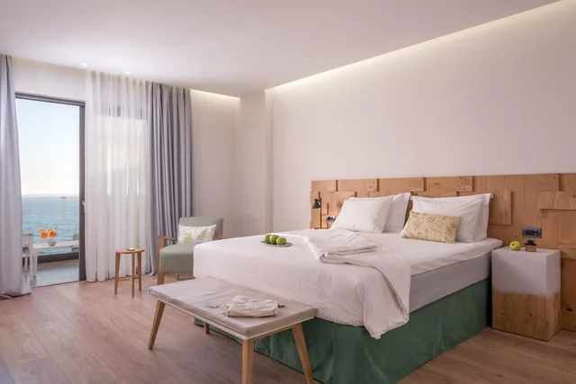 جناح بإطلالة على البحر بشرفة بغرفتي نوم، Glow Boutique Hotel & Suites 1/4