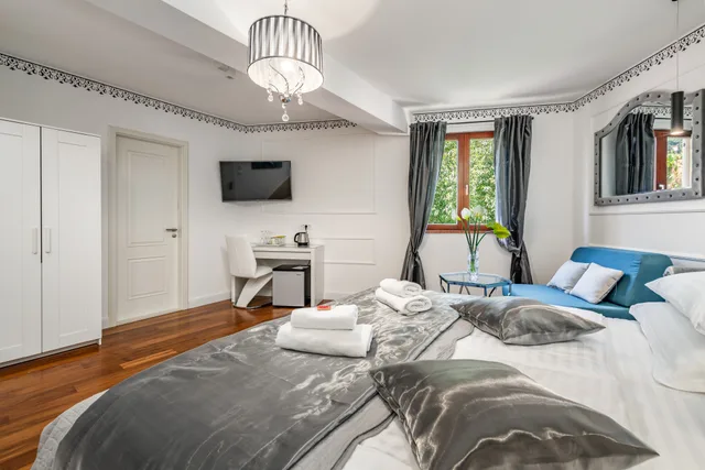 Comfort, City View, Galeria Valeria Seaside Downtown - MAG Quaint & Elegant Boutique Hotels 2/8