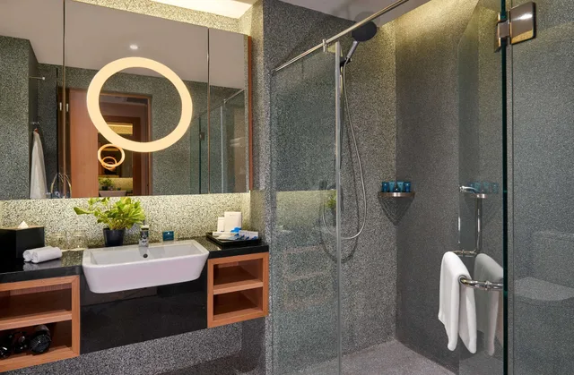 غرفة ديلوكس بسرير كينج، Wyndham Acmar Klang 3/3