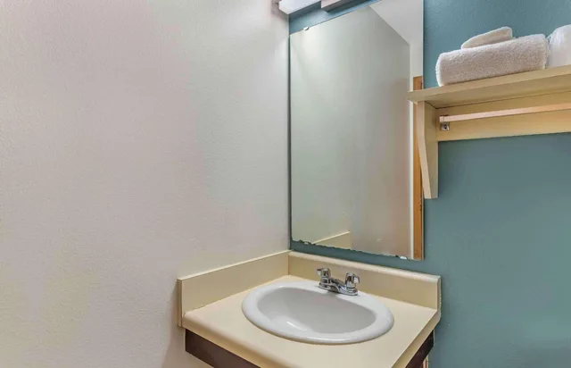 غرفة قياسية بسرير كوين، Studio 6 Extended Stay Little Rock Southwest AR 6/9