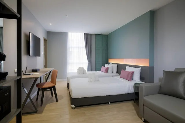 غرفة تنفيذية بسريرين منفصلين مع أريكة بحوض استحمام، Hotel Tranz 1/1