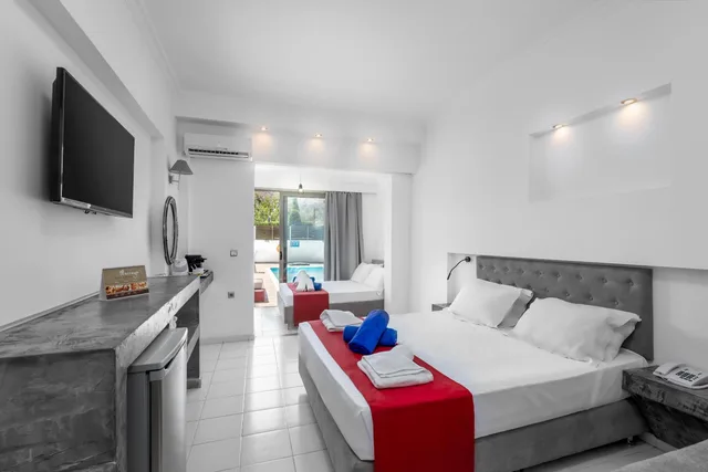 جناح بغرفتي نوم بمسبح خاص، Delfinia Resort Hotel - All Inclusive 2/5