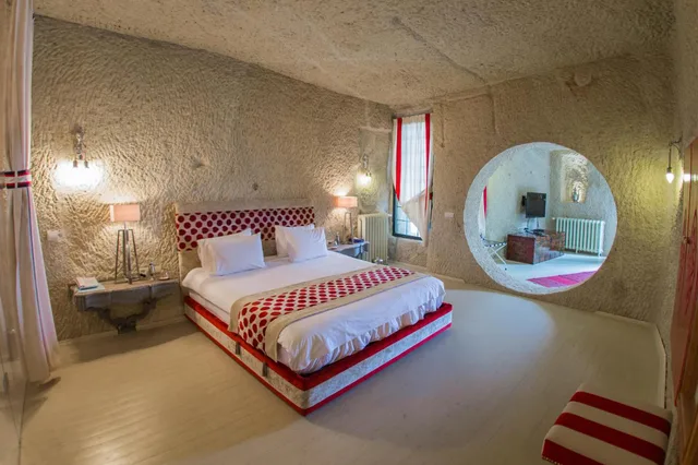 جناح سوبيريور، Hezen Cave Hotel 3/7