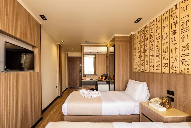 Room, King Bed, Pyramids View, Great Pyramid Inn 10/10