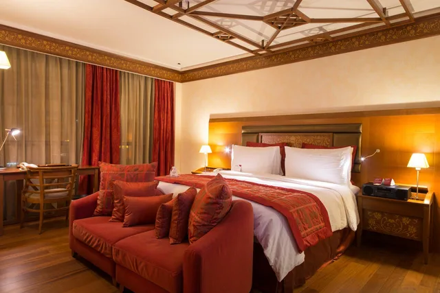 غرفة قياسية مفردة، Holiday Inn Al Thuraya City 1/8