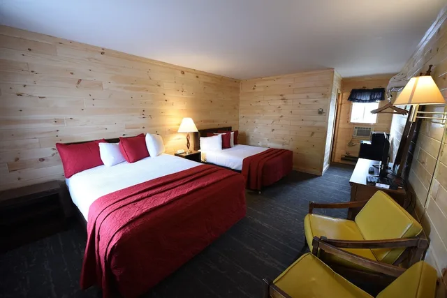 City, Queen Bed، The Welcome Inn 1/8