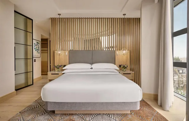 Regency, Executive, Suite، Hyatt Regency London Olympia 1/5
