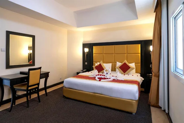 فيلا بسرير كينج بـ3 غرف نوم، Royal Beach Hotel & Resort 2/8