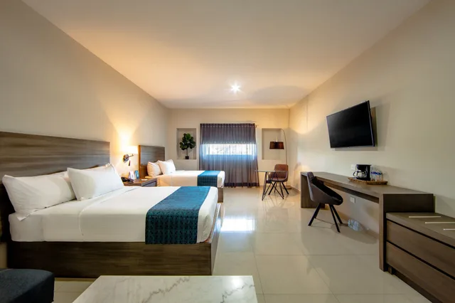 جناح استوديو عائلي بسريرين مزدوجين مع أريكة، InHouse Culiacan (ex. Monterreal Hotel) 2/9