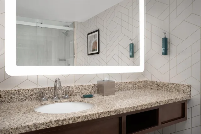 غرفة ديلوكس بسريرين مزدوجين في طابق مرتفع، Hilton Philadelphia Airport 8/8