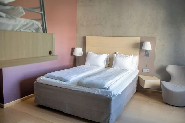 غرفة عائلية بسرير مزدوج وسريرين منفصلين، Quality Expo Hotel Oslo 2/4
