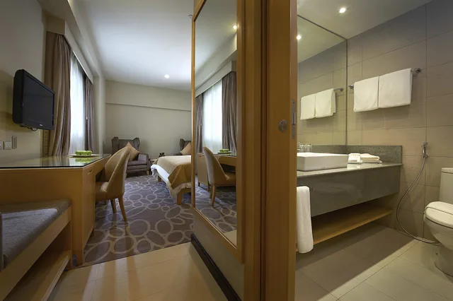 استوديو بريميير بسرير كينج، Berjaya Makati Hotel 4/4
