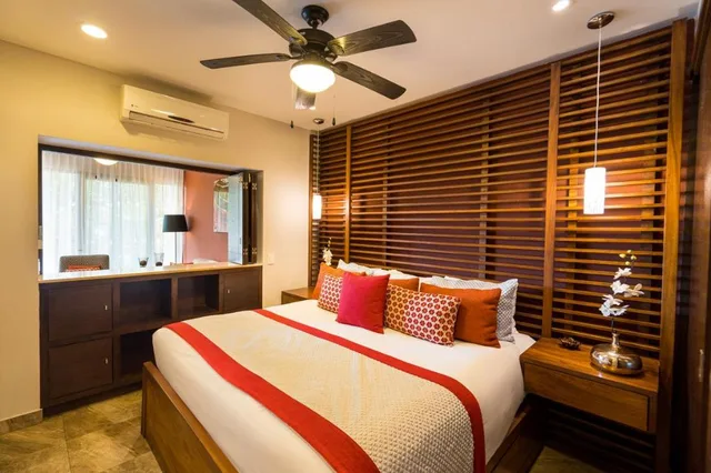 2 Bedrooms, King and Queen Bed, Romantic Zone، Resorts By Pinnacle 220 1/4