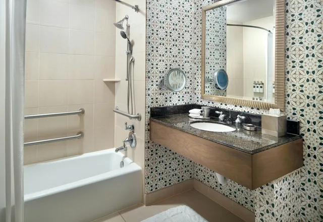 غرفة ديلوكس بسريرين كوين لذوي الإعاقة، Omni Orlando Resort At Championsgate 2/2