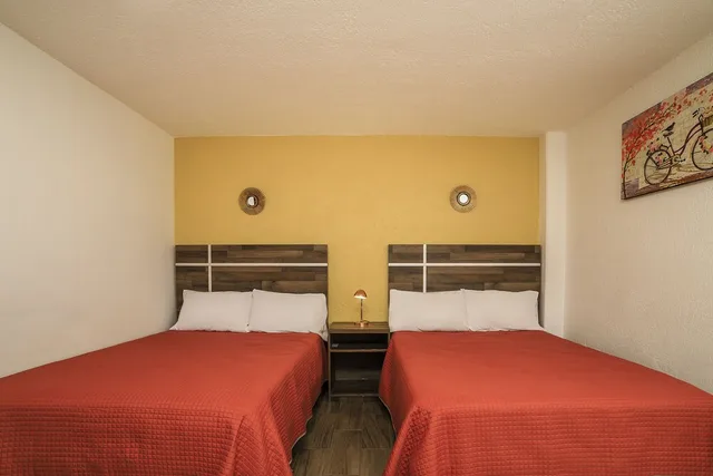 غرفة قياسية بسريرين كوين، Capital O Hotel Boutique Las Torres 1/4