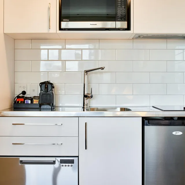 Petite Double Studio Apartment, Sojourn Apartment Hotel Ghuznee 3/3
