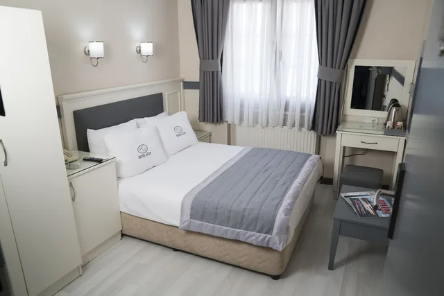 2 Bedrooms, Family, 1 Double and 3 Single Beds, City View, 2 Bathrooms، Hotel Agan 2/5