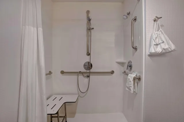 غرفة مزدوجة مزدوجة لذوي الإعاقة، Hampton Inn Memphis Olive Branch 2/4