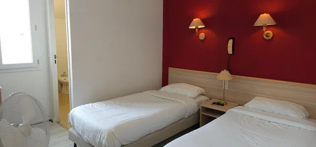 غرفة اقتصادية بسريرين منفصلين، Hotel Corona 5/10