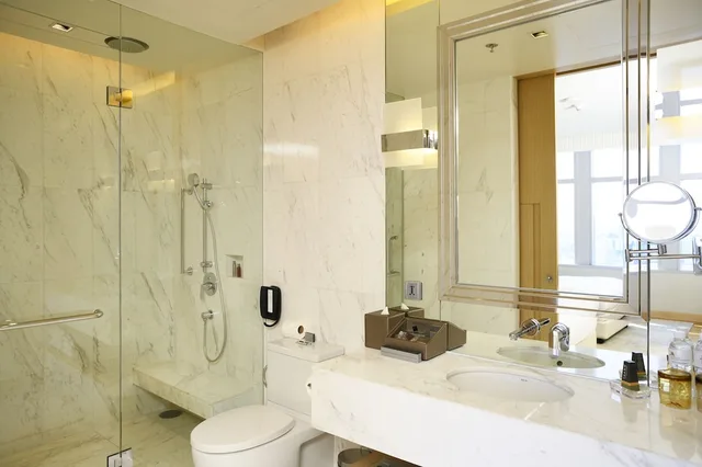 جناح تنفيذي بسريرين مزدوجين بغرفتي نوم، Marriott Bangkok Sukhumvit Hotel 4/5