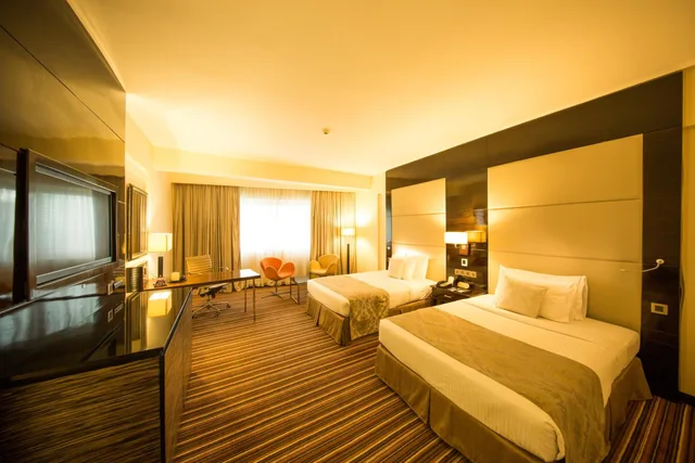 غرفة ديلوكس بسريرين مزدوجين، Ramada by Wyndham Colombo 1/7