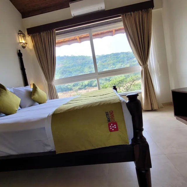 Studio, King Bed, Mastiff Grand La Villae Resort, Lonavala 4/6