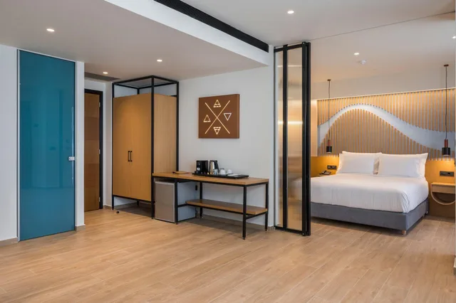 جناح سوبيريور، Hyperion City Hotel & Spa 3/7