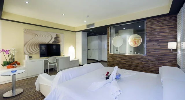 جناح بسرير كوين، Malaga Nostrum Hotel 2/2