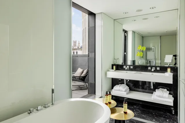 Duplex, Me, Penthouse, Suite، Me London Hotel 2/4