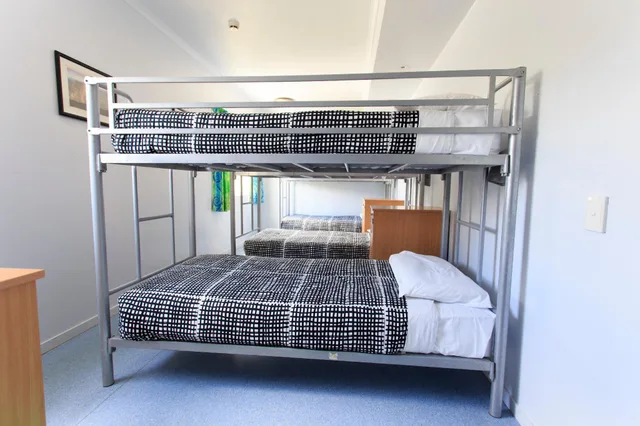 Female Dorm, Female Only, 6 Beds، YHA Cairns Central 1/2