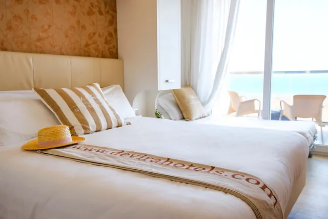 غرفة قياسية ثلاثية بإطلالة على البحر، Eurhotel 5/10