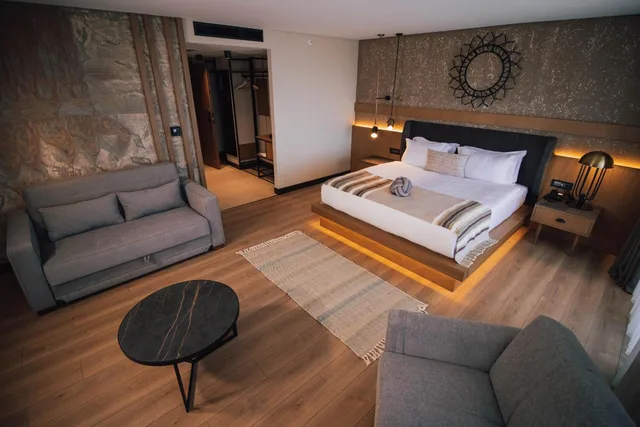 Junior Suite, King Bed, Sea View, Sofa, Panagia Premiere Hotel 2/4