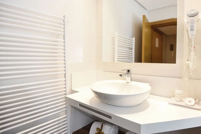 جناح بسرير كوين، Hotel Refugio da Montanha 4/5