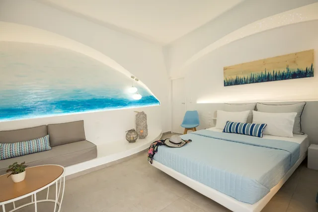 Deluxe, Double Bed, Sea View, Sofa, Hot Tub, Amera Suites 3/10
