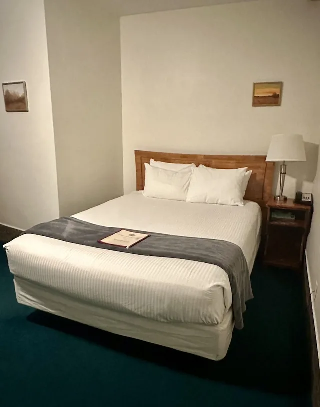 غرفة داخلية اقتصادية بسرير كوين، Latchis Hotel 1/2