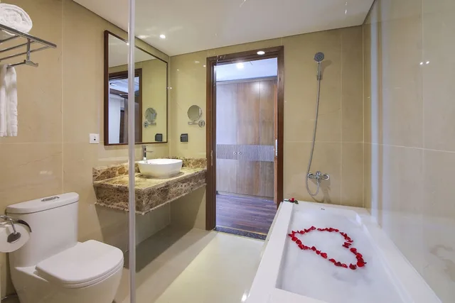 غرفة غراند بريميوم بسرير كينج، Balcona Hotel Da Nang 9/9