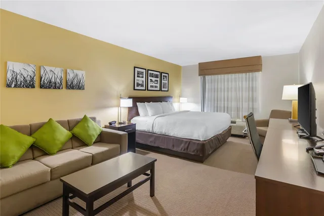جناح بسرير كينج لذوي الإعاقة، Sleep Inn & Suites Devils Lake, ND 1/3