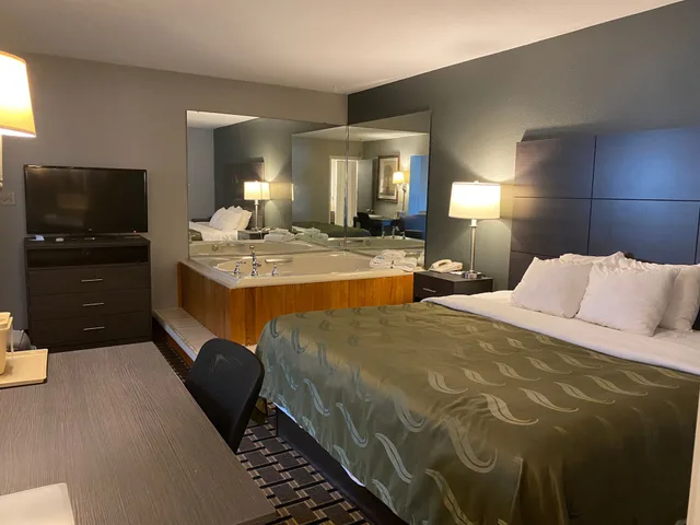غرفة قياسية بسرير كينج، Quality Inn Mauston I-90 5/10
