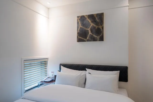 غرفة قياسية بسرير مزدوج، H Avenue Hotel 4/10