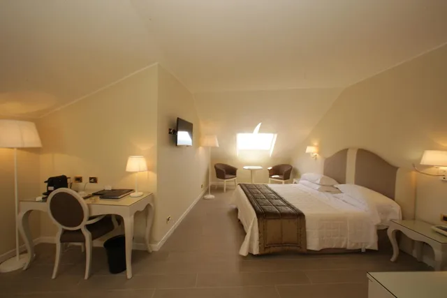 Suite, Sofa, Attic، Hotel Miramare and Spa 3/7